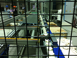 上海阿珻琺核工業激光刻標機-2.jpg